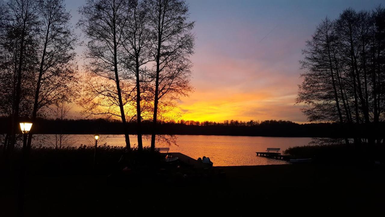 Raciborowka Apartment Swietajno  ภายนอก รูปภาพ